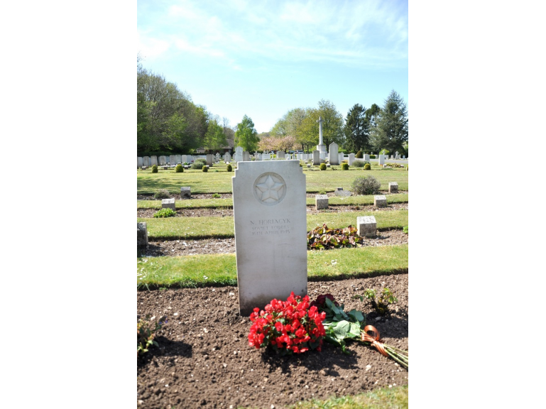 On paying tribute to Soviet soldiers of World War II