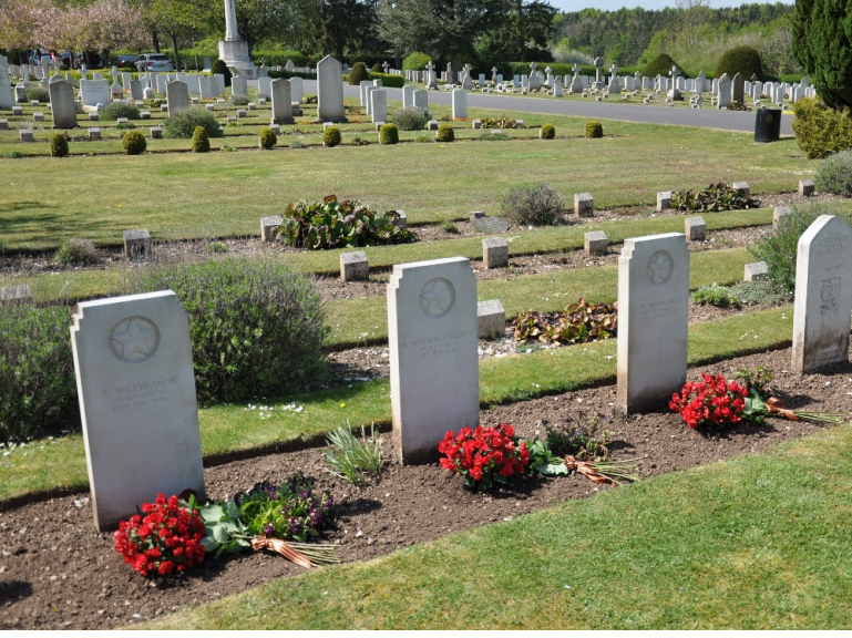 On paying tribute to Soviet soldiers of World War II