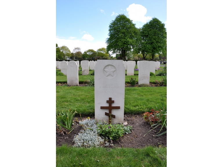 On paying tribute to Soviet soldiers of World War II