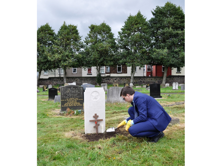 On paying tribute to Soviet soldiers of World War II