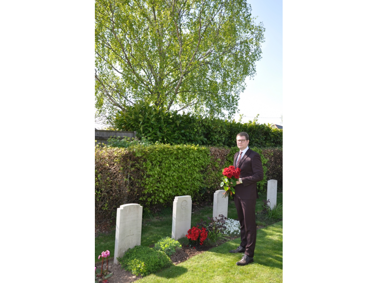On paying tribute to Soviet soldiers of World War II