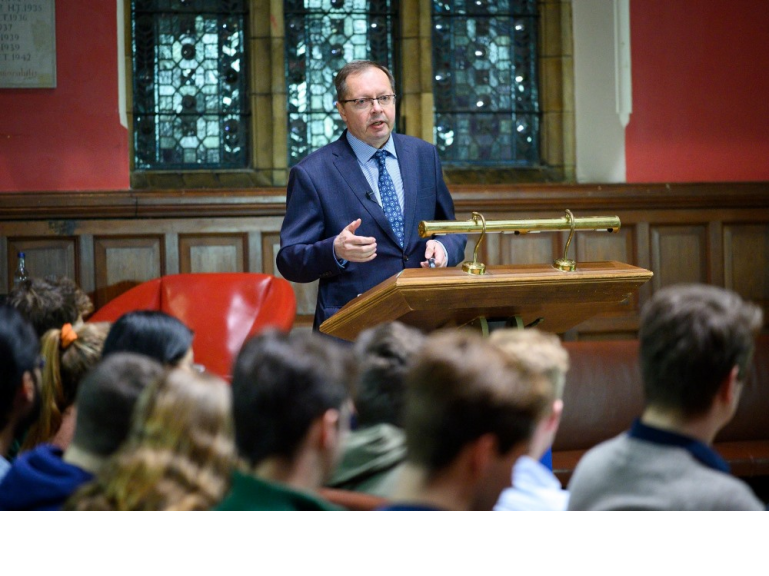 Ambassador Andrei Kelin visits the Oxford Union