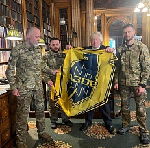 О чествовании британскими официальными лицами украинских неонацистов из «Бригады Азов» в Лондоне О чествовании британскими официальными лицами украинских неонацистов из «Бригады Азов» в Лондоне